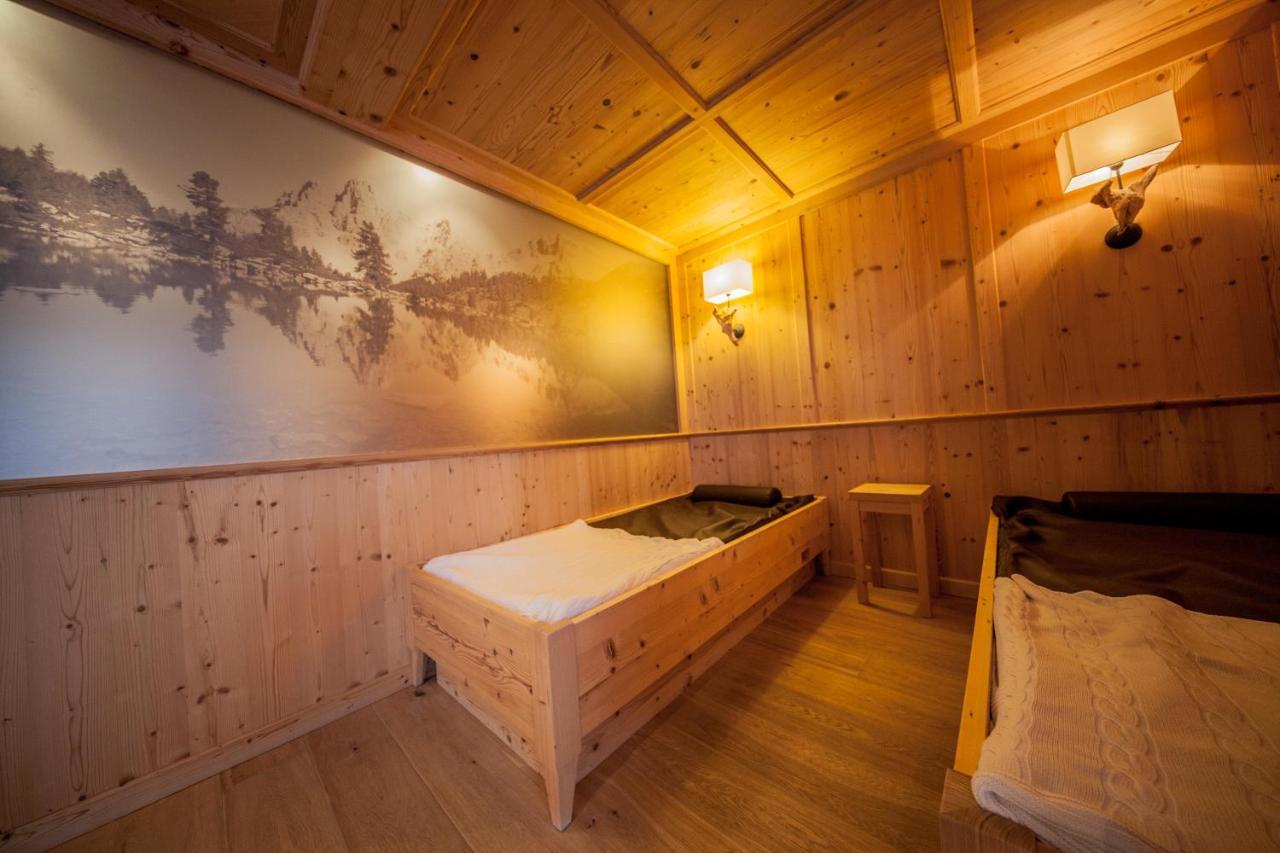 Villa Flora Mountain Lodges San Cassiano  Eksteriør billede