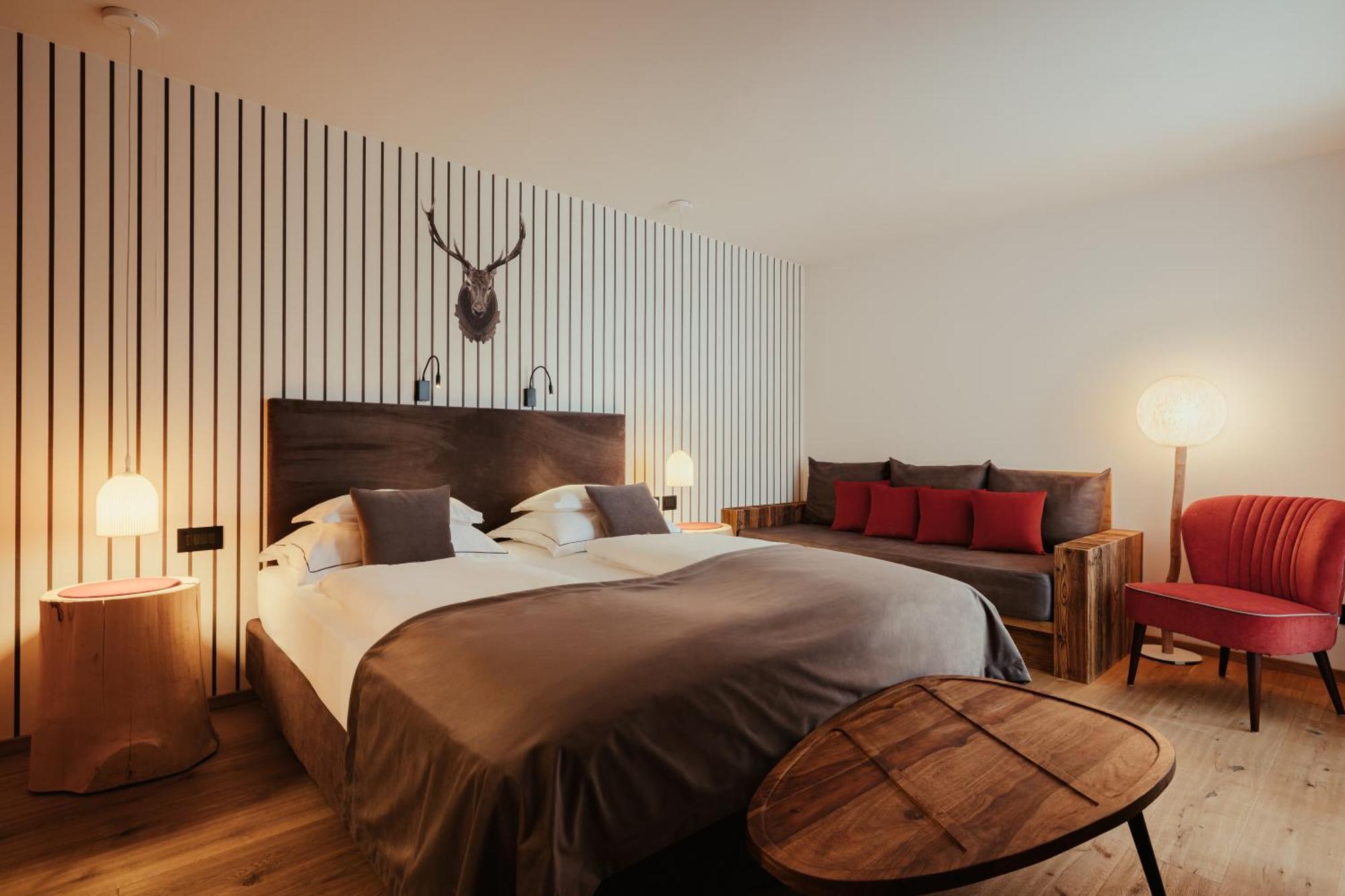 Villa Flora Mountain Lodges San Cassiano  Eksteriør billede