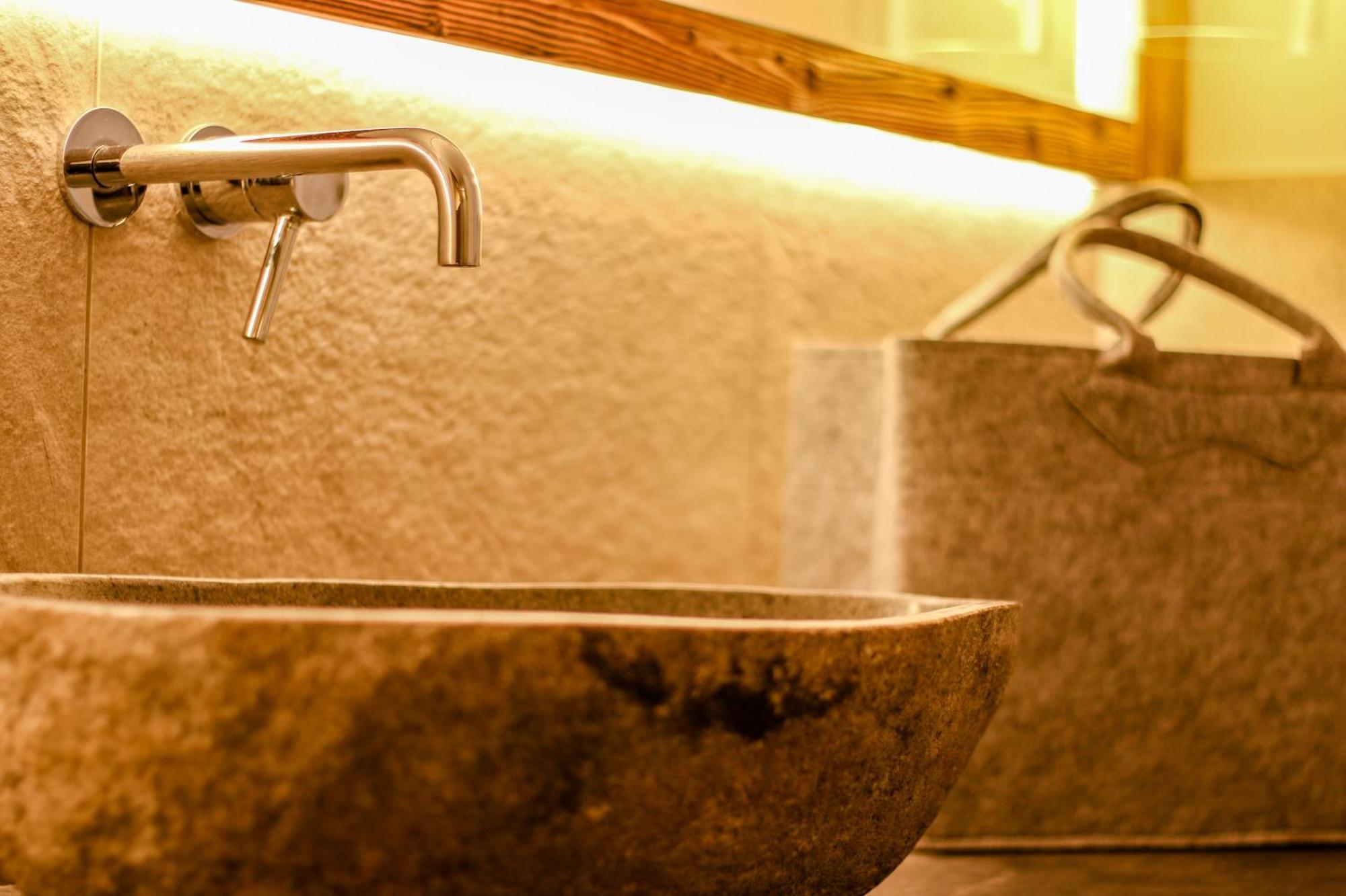 Villa Flora Mountain Lodges San Cassiano  Eksteriør billede